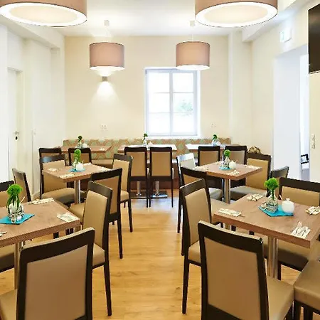 Elch Boutique فندق 3*