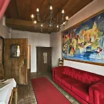 Elch Boutique 3*