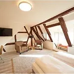 Elch Boutique Отель
