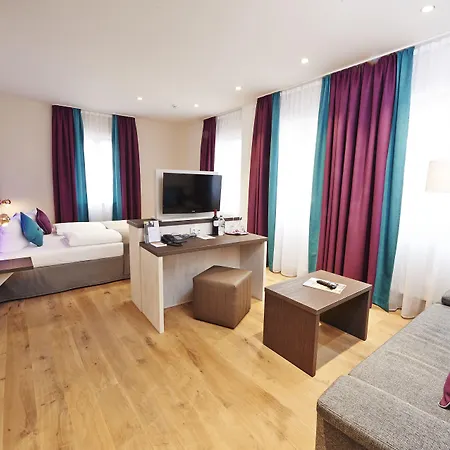 Elch Boutique 3*