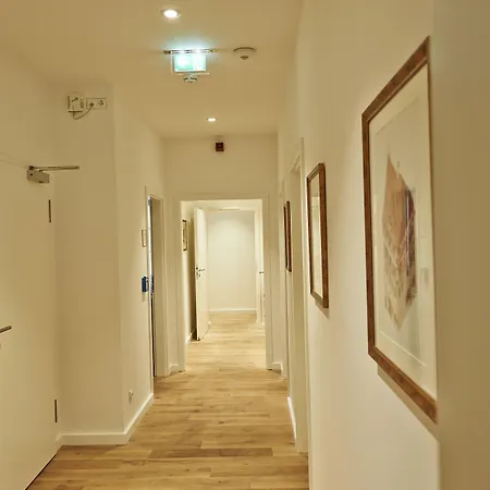 Elch Boutique 3*