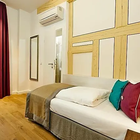 Ξενοδοχείο Elch Boutique 3*